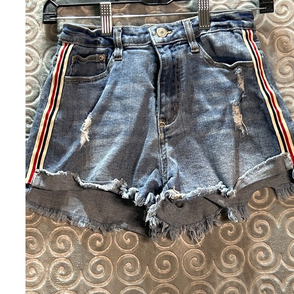 UNIONBAY Pants - Unionbay Blue Denim Jean Shorts Red White Stripe Frayed Hem Size‎ 5